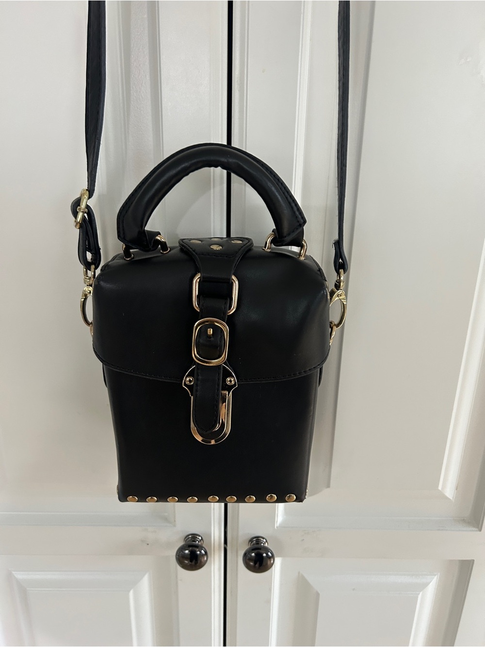 Classic Black Leather Box Crossbody Bag with Gold Hardware - camera bag style.